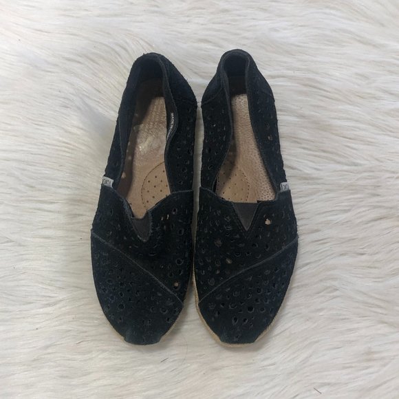 TOMS Suede Classic Perforated Black Loafer SZ 9.5 - Picture 2 of 6